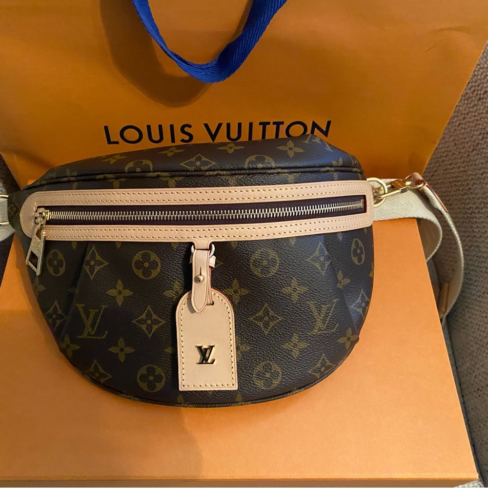 Louis Vuitton bomb bag